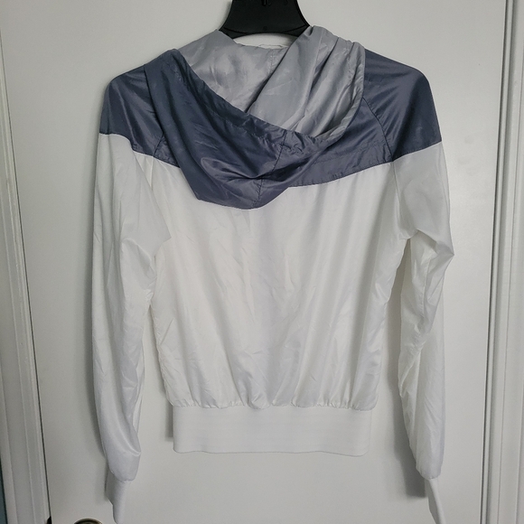 Nike Windbreaker The Windrunner Womens Small Front Zip Gray White - Picture 9 of 14